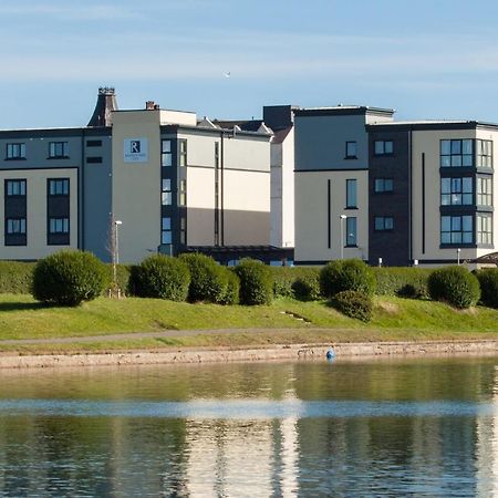 Ramsey Park Hotel Экстерьер фото