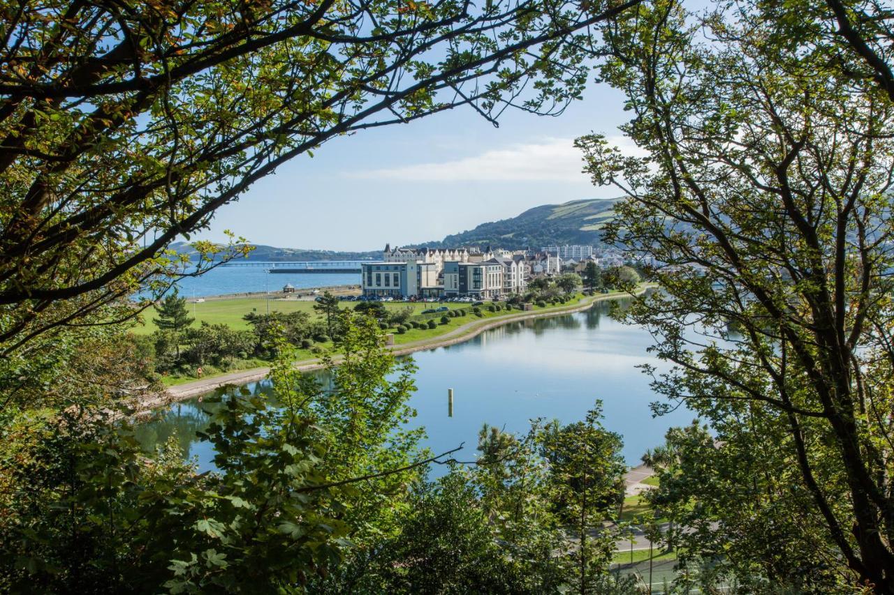Ramsey Park Hotel Экстерьер фото