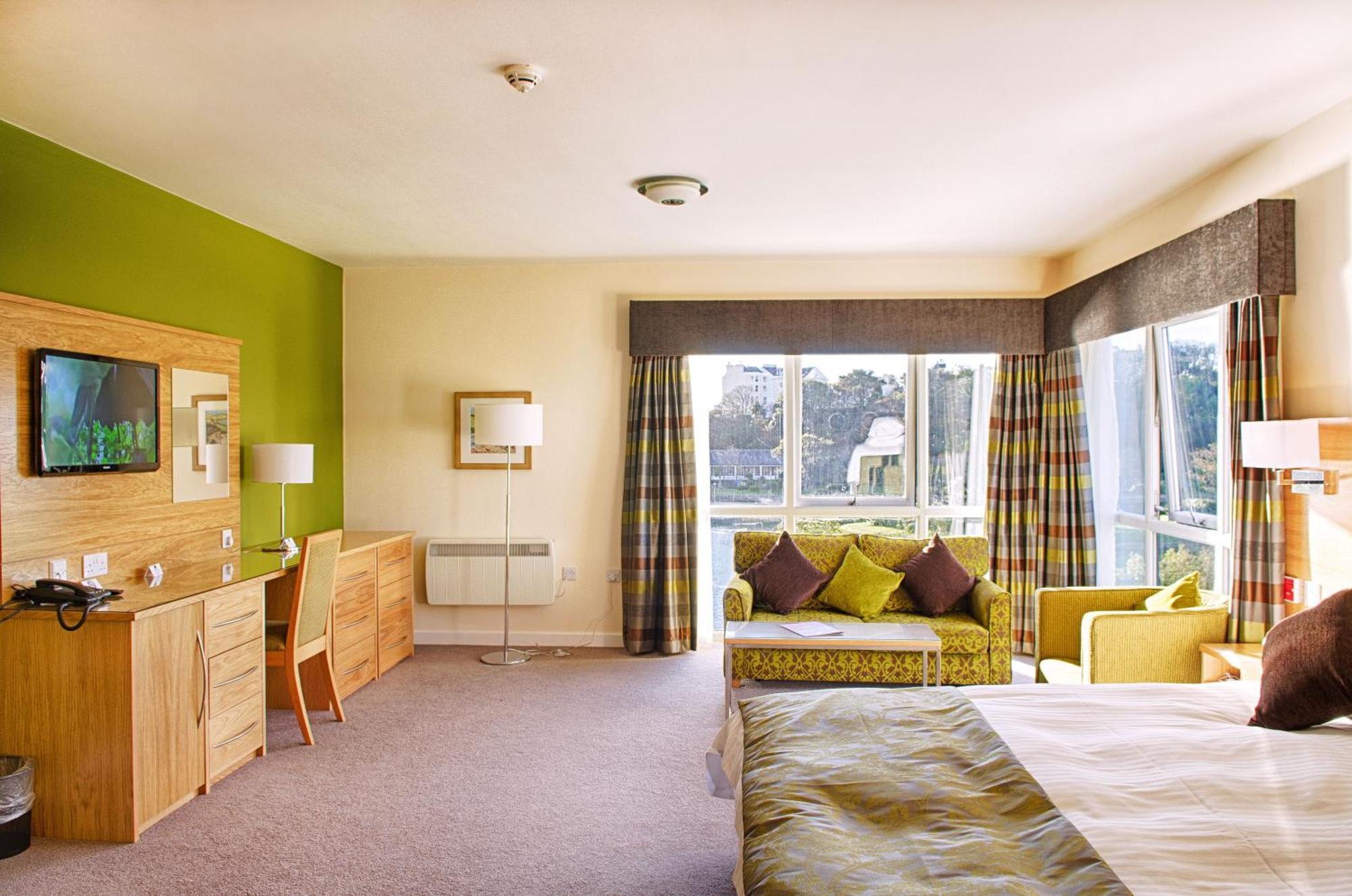 Ramsey Park Hotel Экстерьер фото